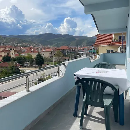 Apartamenti 71 Pogradec Exterior photo